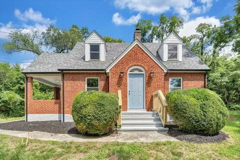 2013 Peters Creek Rd NW, Roanoke, VA 24017