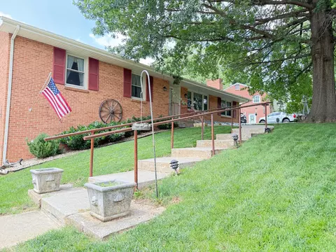 55 Oxford Cir, Daleville, VA 24083
