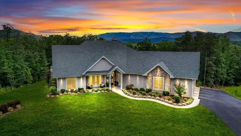2920 Taylor Ln, Elliston, VA 24087