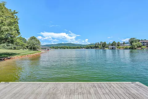 70 Sandy Edge Cir, Penhook, VA 24137 photo 54