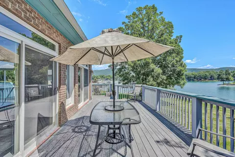 70 Sandy Edge Cir, Penhook, VA 24137 photo 19