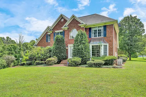433 Rollingwood Ct, Troutville, VA 24175