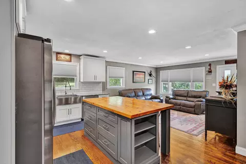 2332 Rutrough Rd SE, Roanoke, VA 24014 photo 7