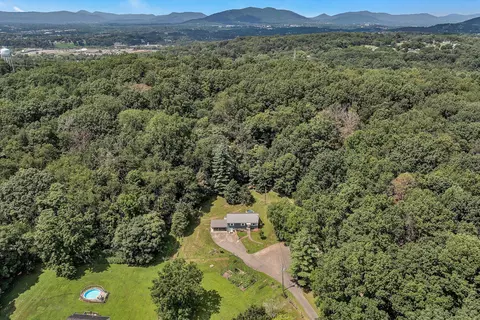 2332 Rutrough Rd SE, Roanoke, VA 24014 photo 36