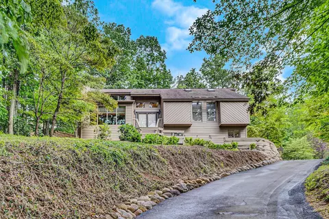 2804 Franklin St, Salem, VA 24153