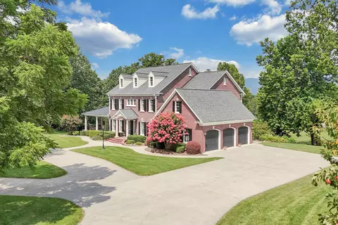 5736 Blacksburg Rd, Troutville, VA 24175