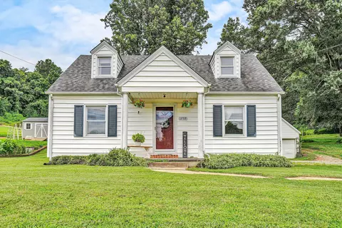 1759 Daniels Creek Rd, Collinsville, VA 24078