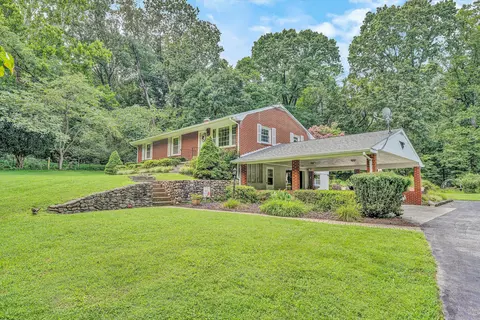 4725 Tree Top Camp Rd, Salem, VA 24153