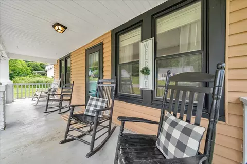Exterior - 1349 Rose Ave SE, Roanoke, VA 24014 photo 2 of 6