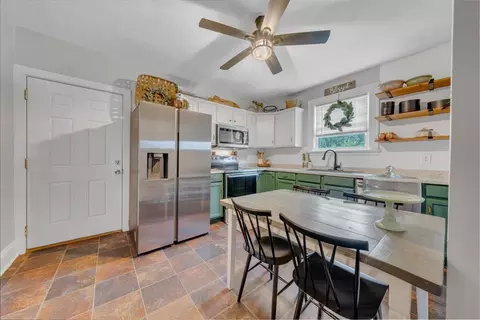 Kitchen - 1349 Rose Ave SE, Roanoke, VA 24014 photo 1 of 2