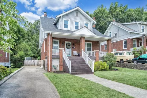 2457 Lofton Rd SW, Roanoke, VA 24015