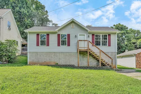 2624 Shull Rd NE, Roanoke, VA 24012