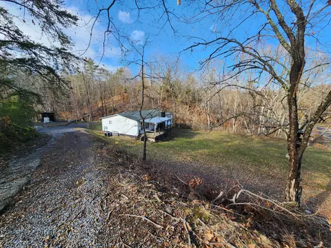 3909 Longdale Furnance Rd, Clifton Forge, VA 24422