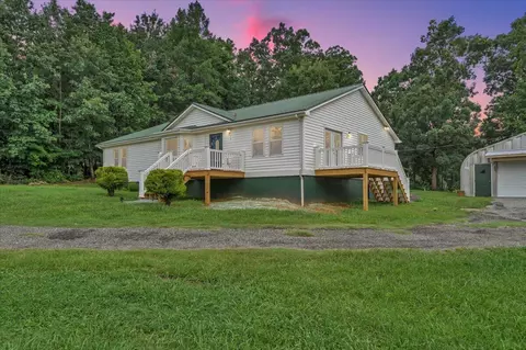 25 Dixie Dr, Rocky Mount, VA 24151