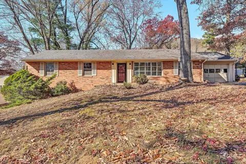 2054 Ruritan Rd, Roanoke, VA 24012