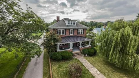 301 N Broad St, Salem, VA 24153