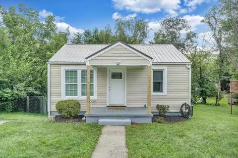 3148 Garden City Blvd SE, Roanoke, VA 24014