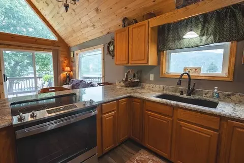 3140 Farmer Ln, Pulaski, VA 24301 photo 8