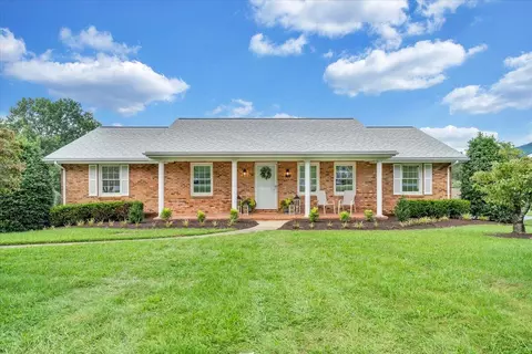 75 Mcintosh Rd, Roanoke, VA 24019