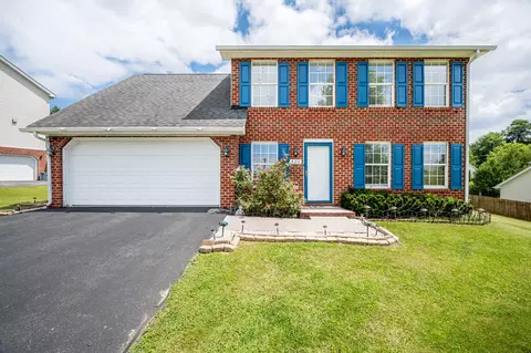 435 Majestic Dr NW, Christiansburg, VA 24073