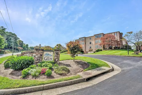 4631 Heather Dr SW #209, Roanoke, VA 24018