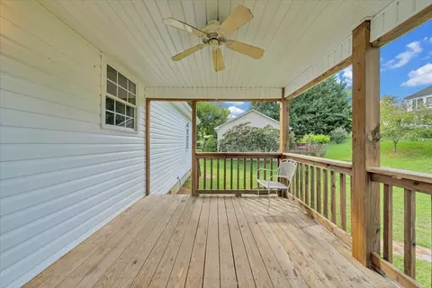 Exterior - 530 E Jackson Ave, Vinton, VA 24179 photo 7 of 12