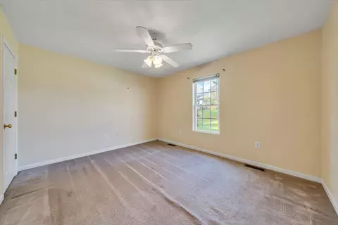 Bedroom - 530 E Jackson Ave, Vinton, VA 24179 photo 1 of 4