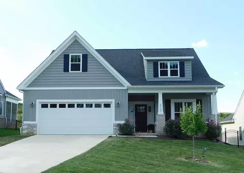 2750 Russlen Dr, Salem, VA 24153