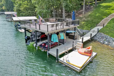 Exterior - 1012 Jefferson Dock Rd, Penhook, VA 24137 photo 6 of 20