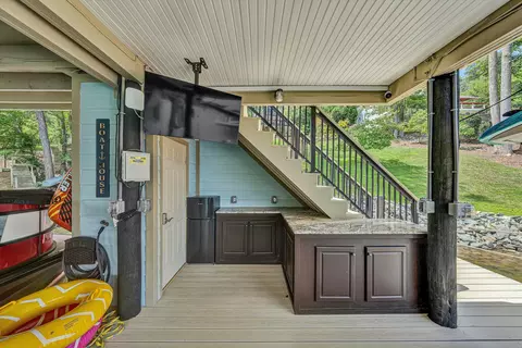 Exterior - 1012 Jefferson Dock Rd, Penhook, VA 24137 photo 3 of 20