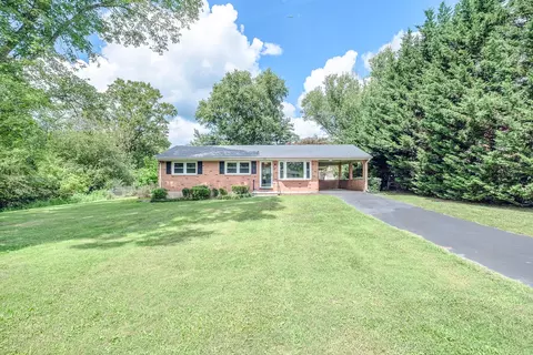1141 Starmount Ave, Roanoke, VA 24019