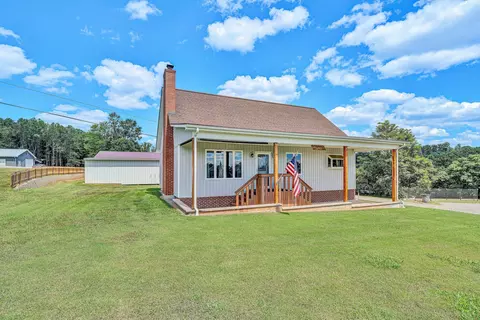 4767 Old Franklin Tpke, Glade Hill, VA 24092