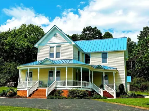 408 Cumberland Ave, New Castle, VA 24127