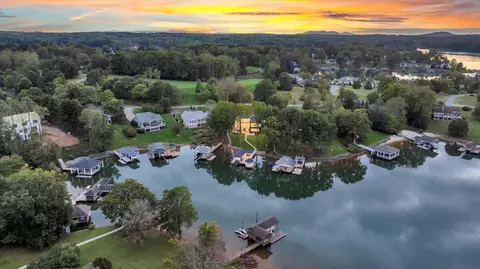 View/Area - 2650 Waters Edge Dr, Penhook, VA 24137 photo 33 of 37