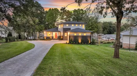 Exterior - 2650 Waters Edge Dr, Penhook, VA 24137 photo 105 of 115