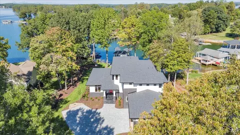 View/Area - 2650 Waters Edge Dr, Penhook, VA 24137 photo 3 of 37