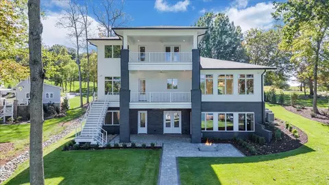 Exterior - 2650 Waters Edge Dr, Penhook, VA 24137 photo 44 of 115