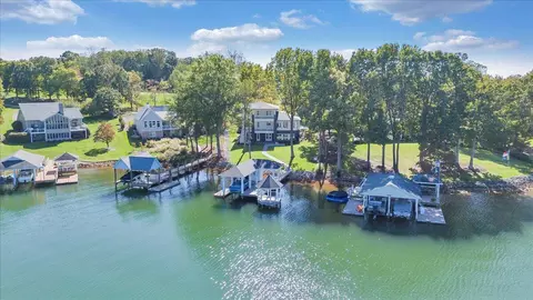 View/Area - 2650 Waters Edge Dr, Penhook, VA 24137 photo 11 of 37