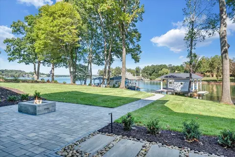 Exterior - 2650 Waters Edge Dr, Penhook, VA 24137 photo 23 of 115