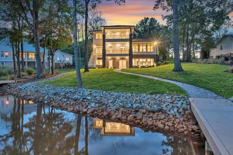 Exterior - 2650 Waters Edge Dr, Penhook, VA 24137 photo 68 of 115