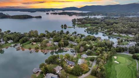 View/Area - 2650 Waters Edge Dr, Penhook, VA 24137 photo 32 of 37