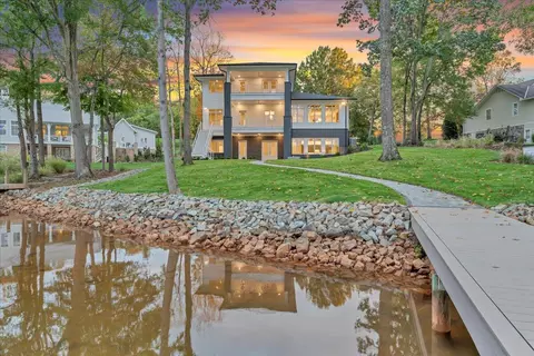 Exterior - 2650 Waters Edge Dr, Penhook, VA 24137 photo 56 of 115