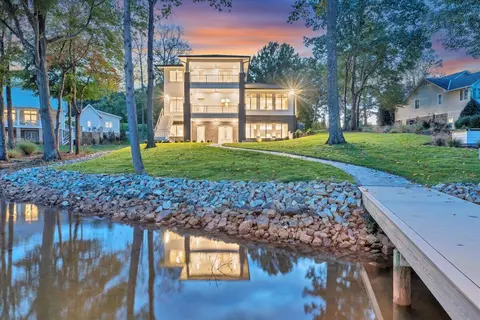 Exterior - 2650 Waters Edge Dr, Penhook, VA 24137 photo 70 of 115
