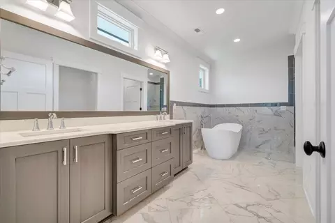 Bath - 2650 Waters Edge Dr, Penhook, VA 24137 photo 9 of 20