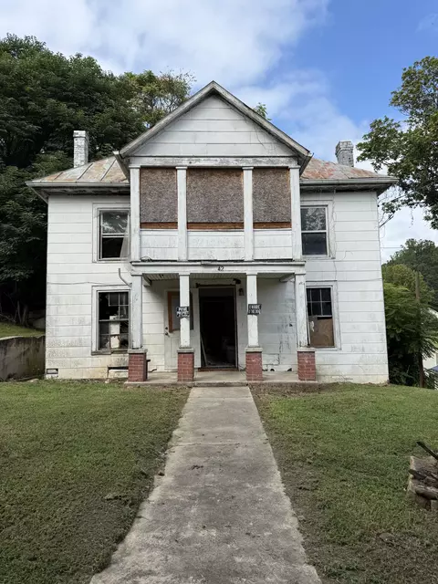 42 High St, Eagle Rock, VA 24085