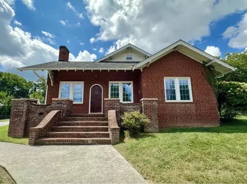 3124 Forest Hill Ave NW, Roanoke, VA 24012