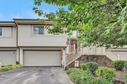 8531 Muirfield Cir, Roanoke, VA 24019
