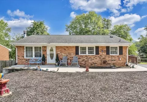 947 Estates Rd SE, Roanoke, VA 24014