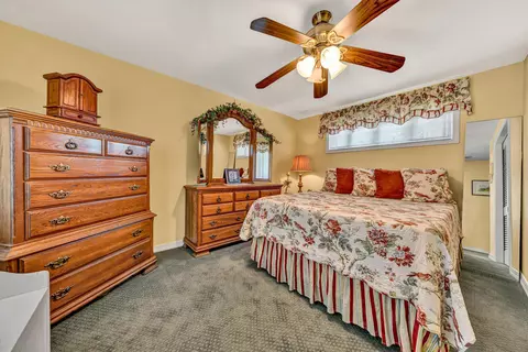 Bedroom - 1031 Lake Breeze Dr, Goodview, VA 24095 photo 3 of 4