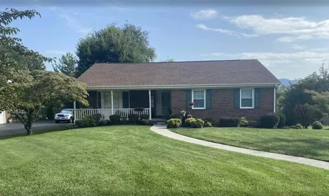 115 Winesap Rd, Roanoke, VA 24019